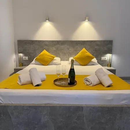 Mav Boutique 5*