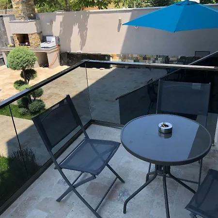 Mav Boutique 5*