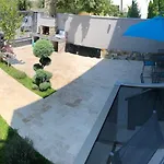Отель Mav Boutique