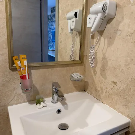 Отель Mav Boutique 5*
